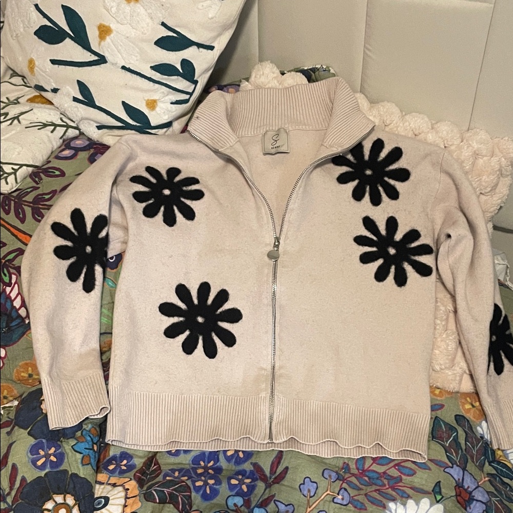 Sioni Beige Cardigan with Black Floral Accents